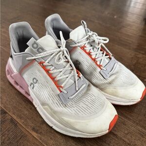 Cloudnova running shoes women’s 7.5